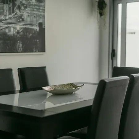 86 - Meeras Surf House * Ferrel (Leiria)